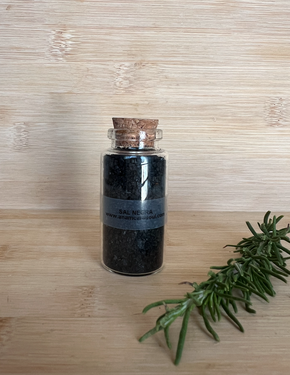 Sal negra Bottle